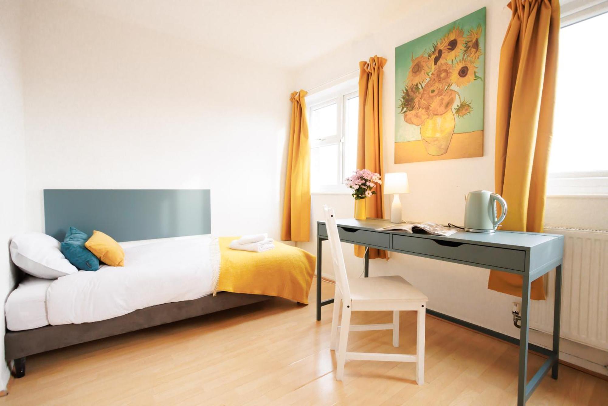 The Apollo Stay Manchester Bagian luar foto